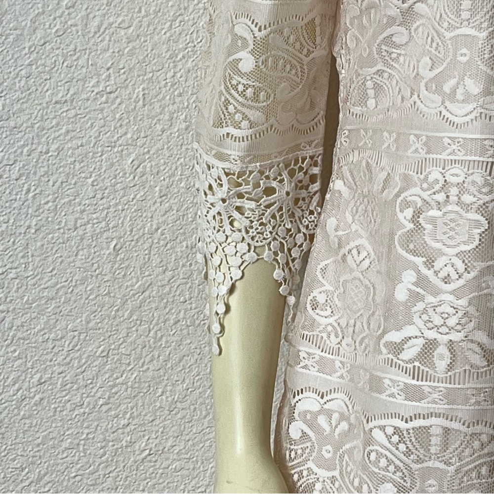 Vanity Cream Lace Shift Dress Size M - Picture 4 of 9